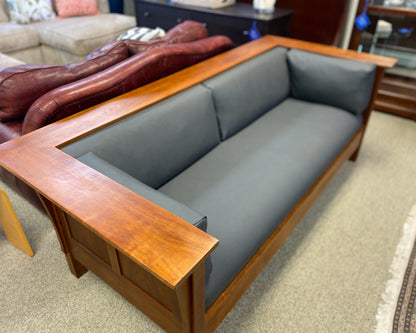 Stickley 'Prarie Settle' Sofa in Cherry Valley 703