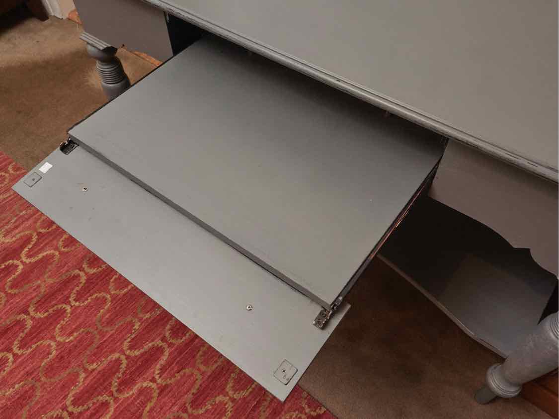 Distressed Grey Finish  1 Pull Out Drawer Star Fish Knobs  & Lower Shelf Console