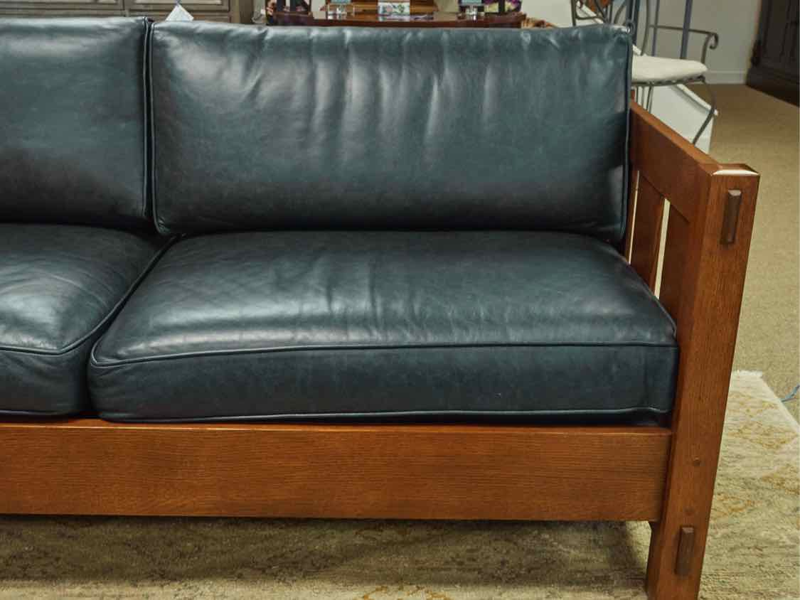 Stickley Mission Oak Settle Blue Leather 2 Cushion Sofa Sofa with 2 Toss Pillows