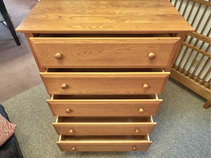Vermont Tubbs Oak 5 Drawer Chest with Wood Knobs