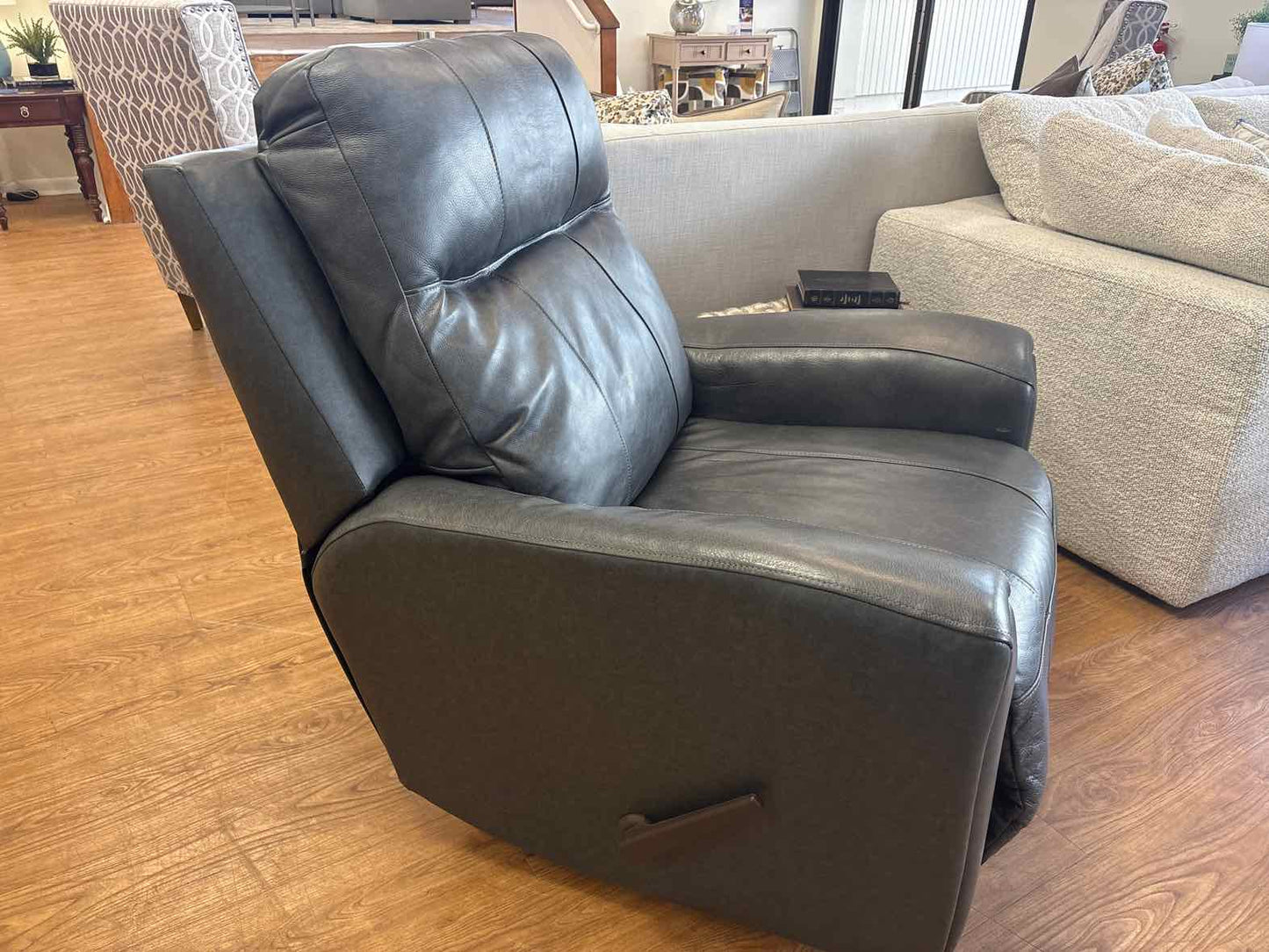 Peak Living 'Pattaya' Leather Manual Recliner