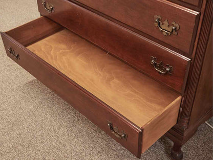 Mahogany 4 Drawer Dresser Queen  Anne Style w/Brass Pulls in Rich Finish