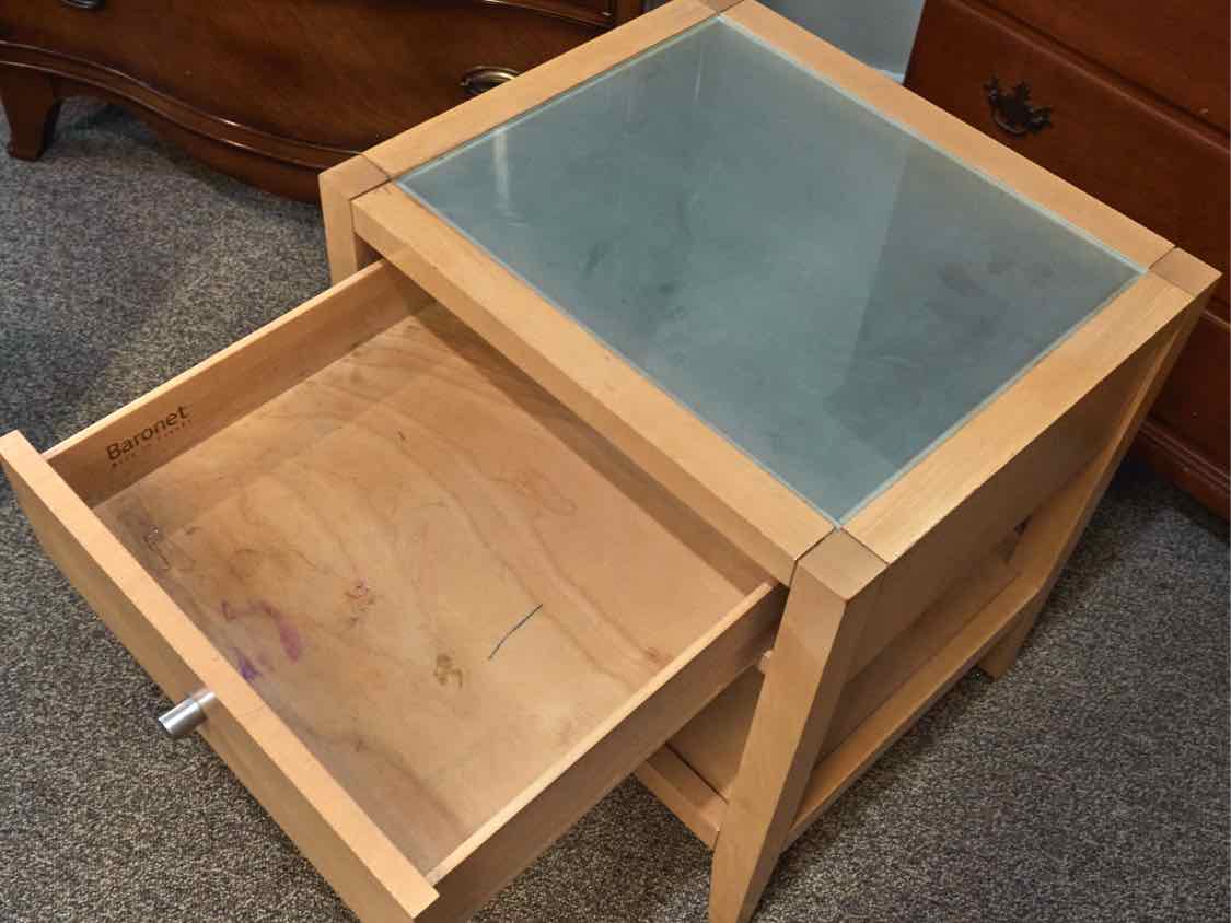 Pair of Baronet Nightstands in Maple with Glass Top & Brushed Nickel Pulls