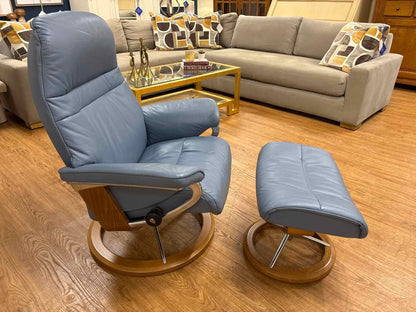 Ekornes Stressless 'Sunrise' Recliner & Ottoman