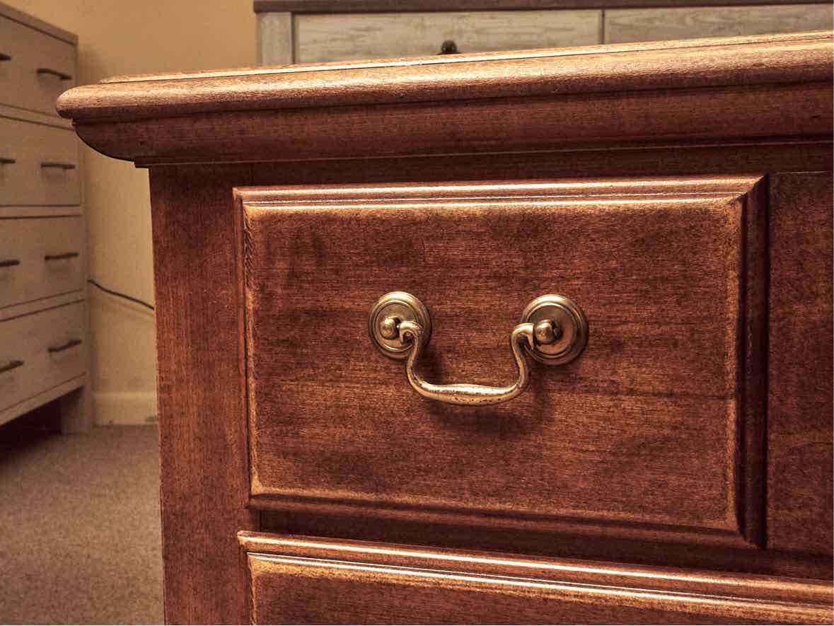 Moosehead Maple 3 Drawer Nightstand in Early American Finish