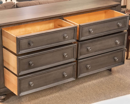 Ethan Allen New Country Six Drawer Dresser