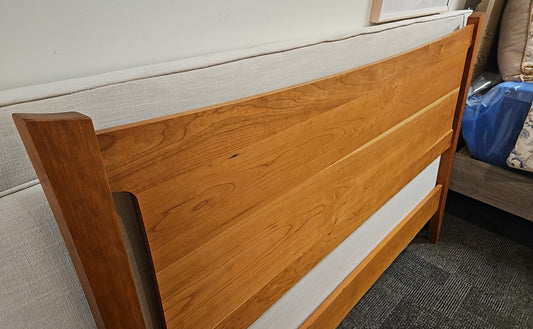 Circle Furniture Cherry Queen Bed