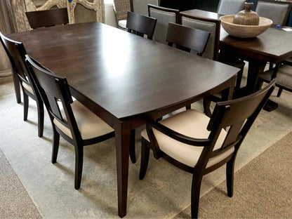 Gat Creek Sabin 84" Extension Dining Table in Maple  & Set of 6 Thea Chairs
