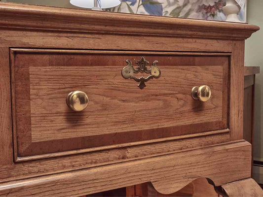 Century Furniture  Solid Oak Hunt Board  3 Drawer  Sideboard