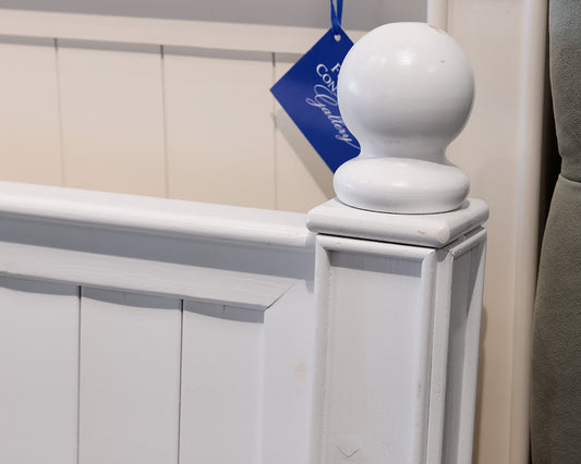 White Cannonball Top Cottage Beadboard Queen Beds