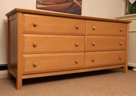 Vaughan Bassett Honey Oak 6 Drawer  Dresser