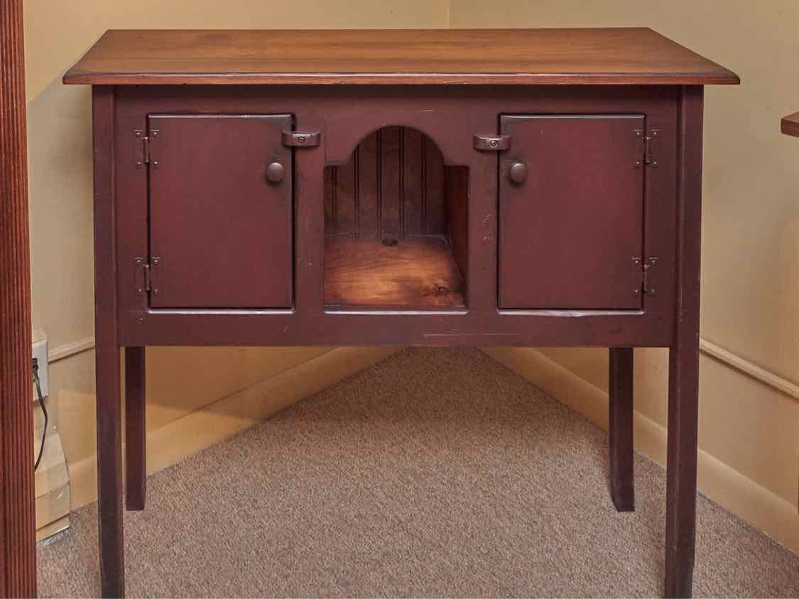 Colonial Hunt Board in Antique Barn Red Finish with 2 Doors & Open Storage Space