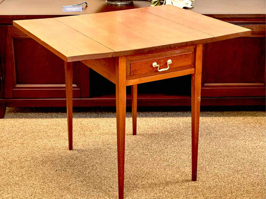 Maple Pembroke Drop Leaf Accent Table with 1 Drawer