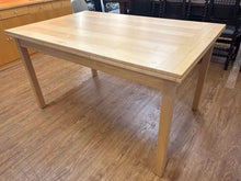 Gangso Mobler Maple Extension Dining Table