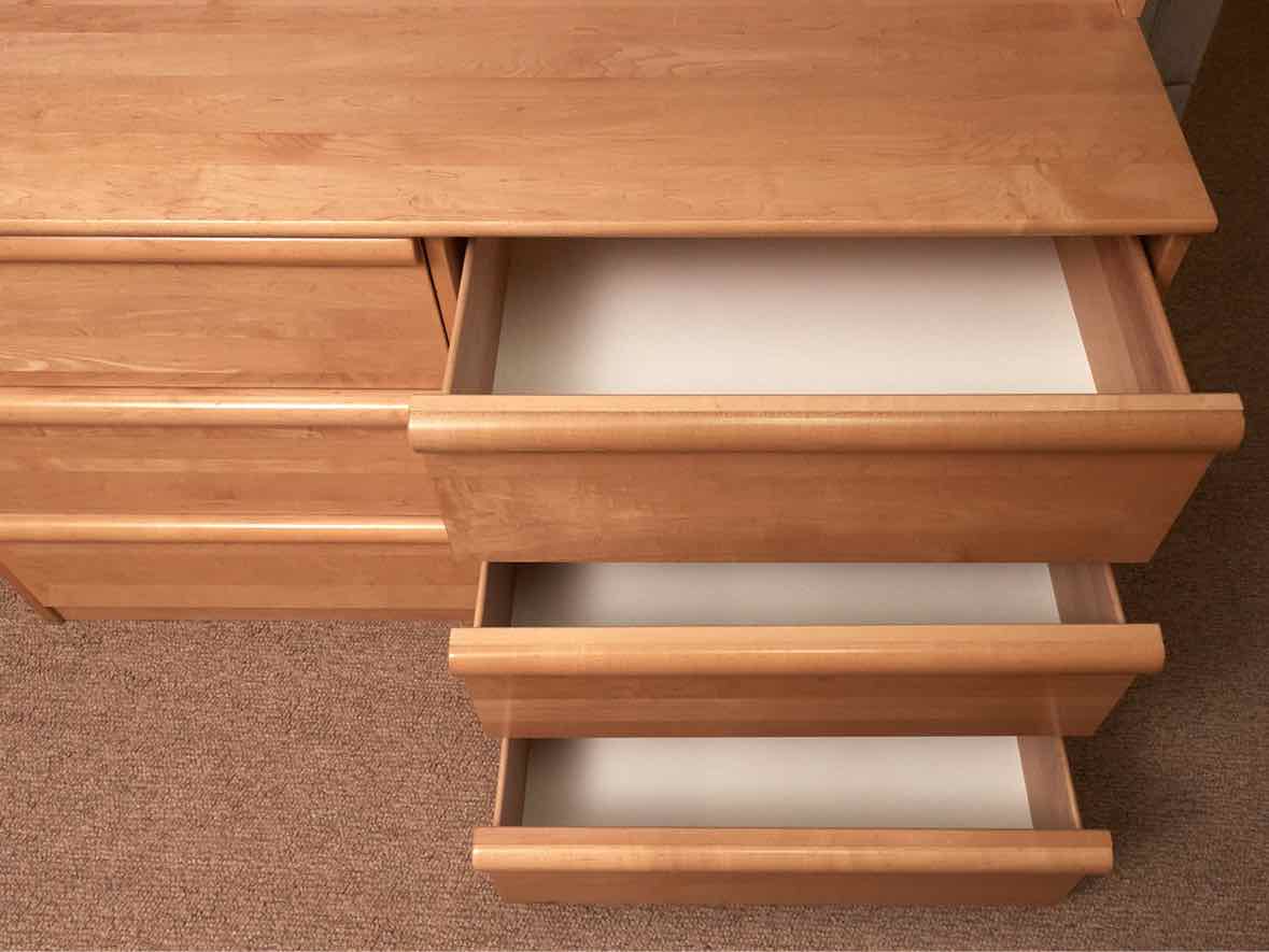 Morigeau Lepine  Maple 6 Drawer Dresser with Hutch Top