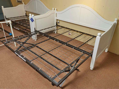 Pair Of White Finish Twin Daybed With Trundle