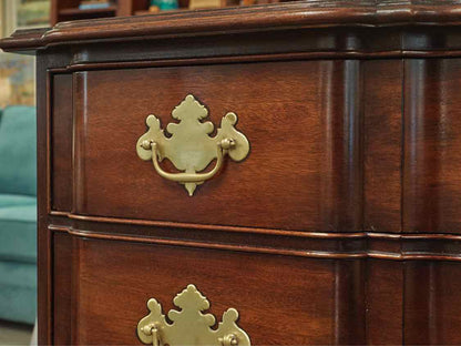 Kindel Mahogany Block Front Chest wuth 4 Drawers