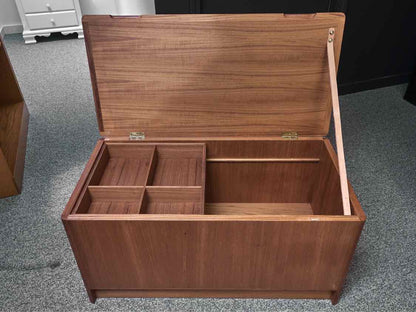 Nordisk Andels-Eksport Mid-Century Modern Style Teak Trunk
