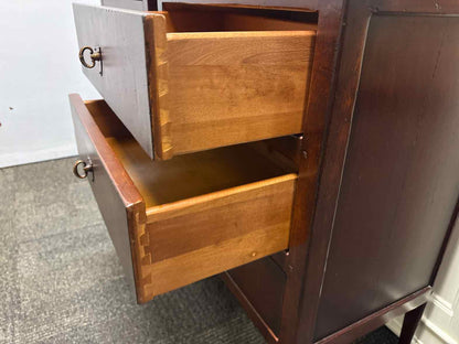 Henredon 'Acquisitions' Pair of Nightstands