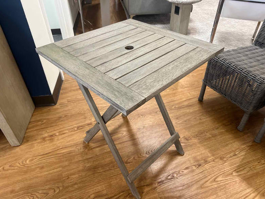 Pottery Barn Outdoor Dining Table