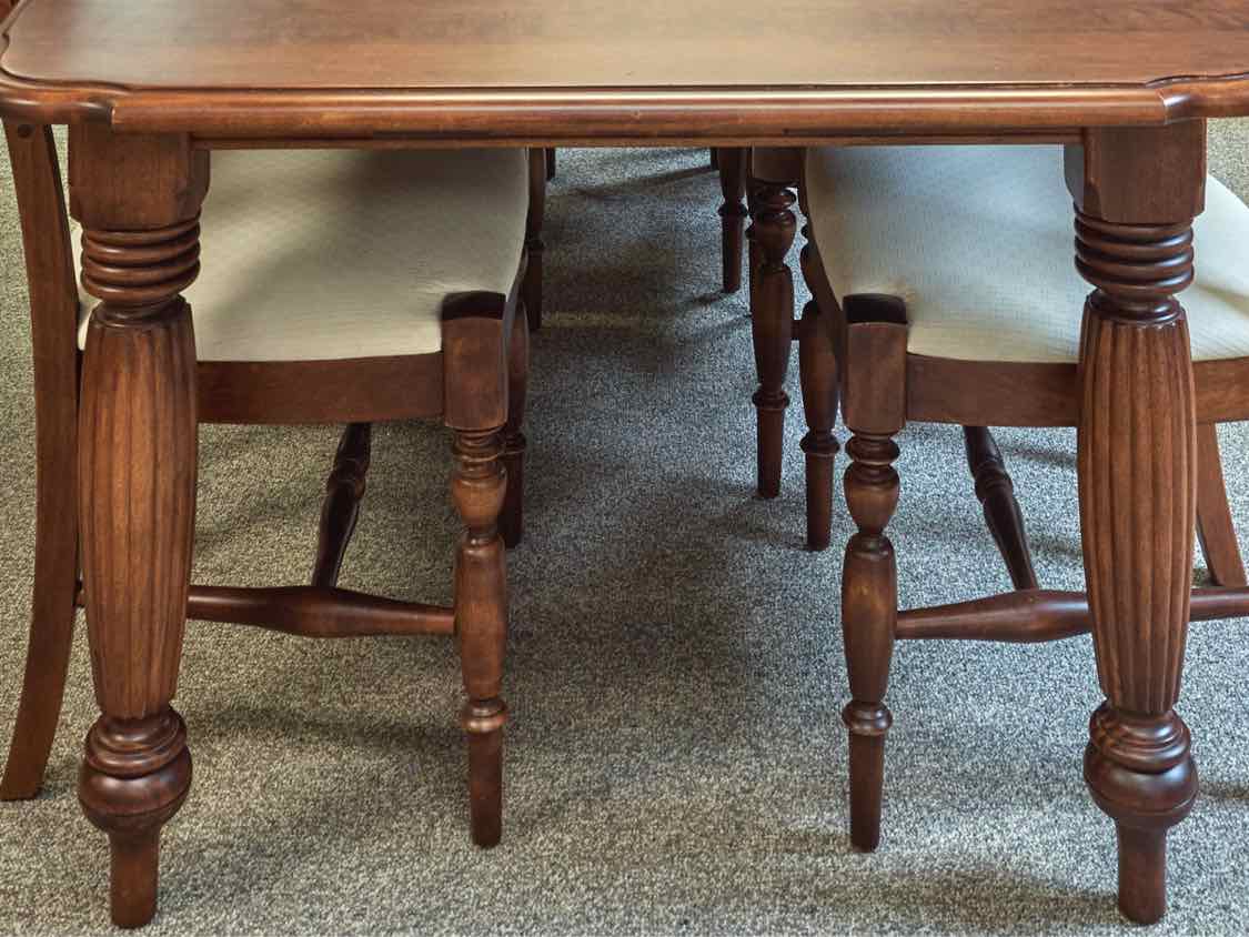Nichols & Stone Cherry Dining Table & Set of 8 Chairs