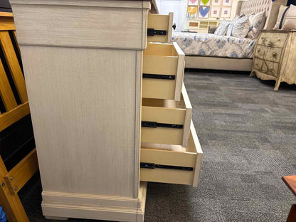 Distressed 9-Drawer Dresser in Off-White