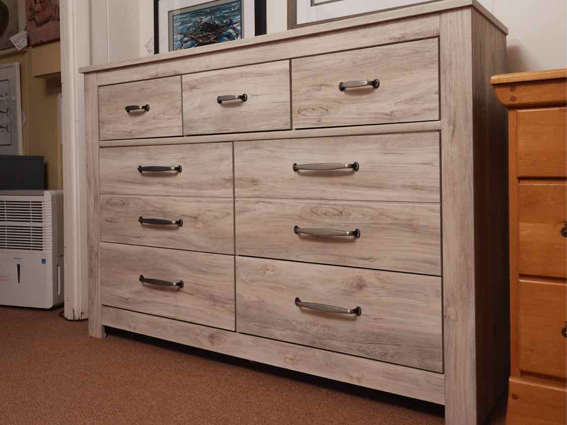 Driftwood Finish 7 Drawer Mule Chest