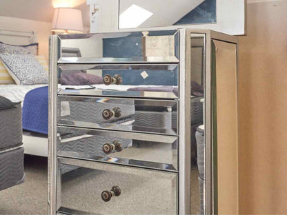 Mirrored Lift Top Jewlery Chest