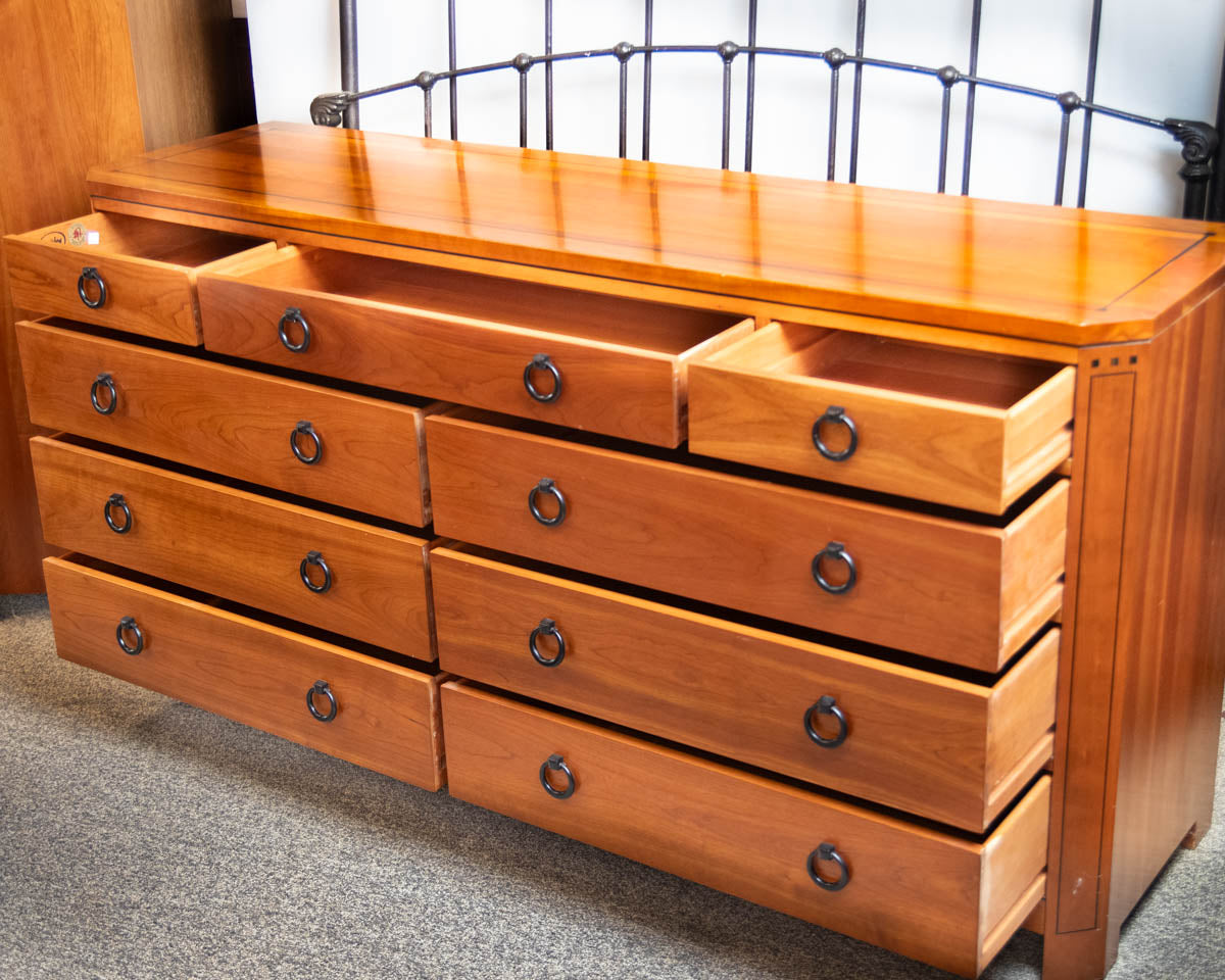 Stickley 'Gramercy Park' Cherry Dresser