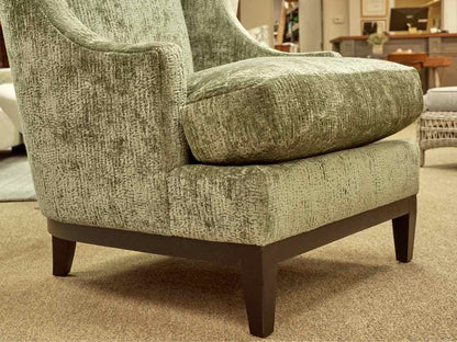 Pair of Bernhardt 'Pascal' Wing Chairs