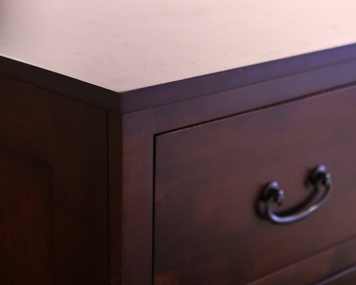 Daniels Amish Chest