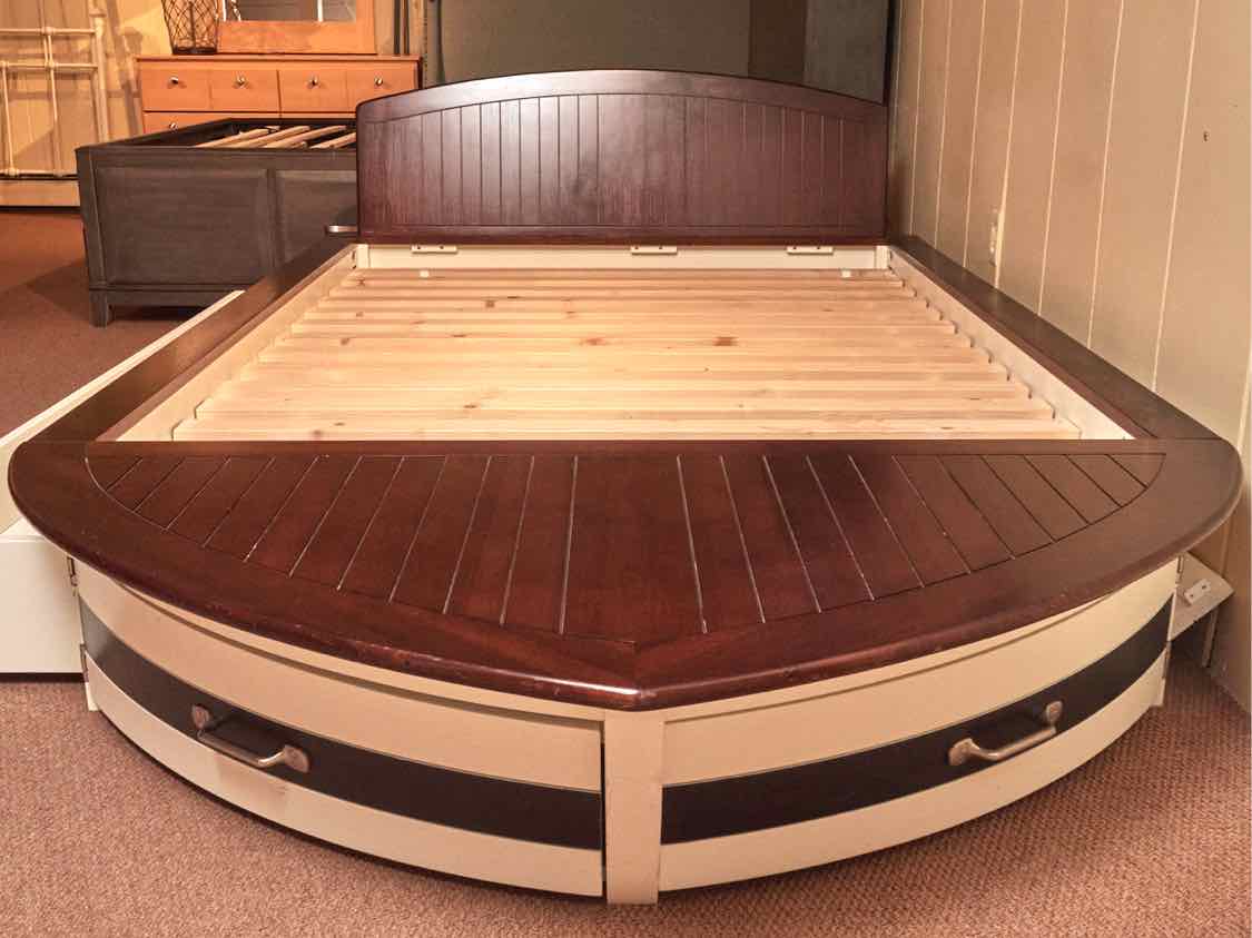 Pottery Barn  Speed Boat II Full Bed with Pull-Out Trundle