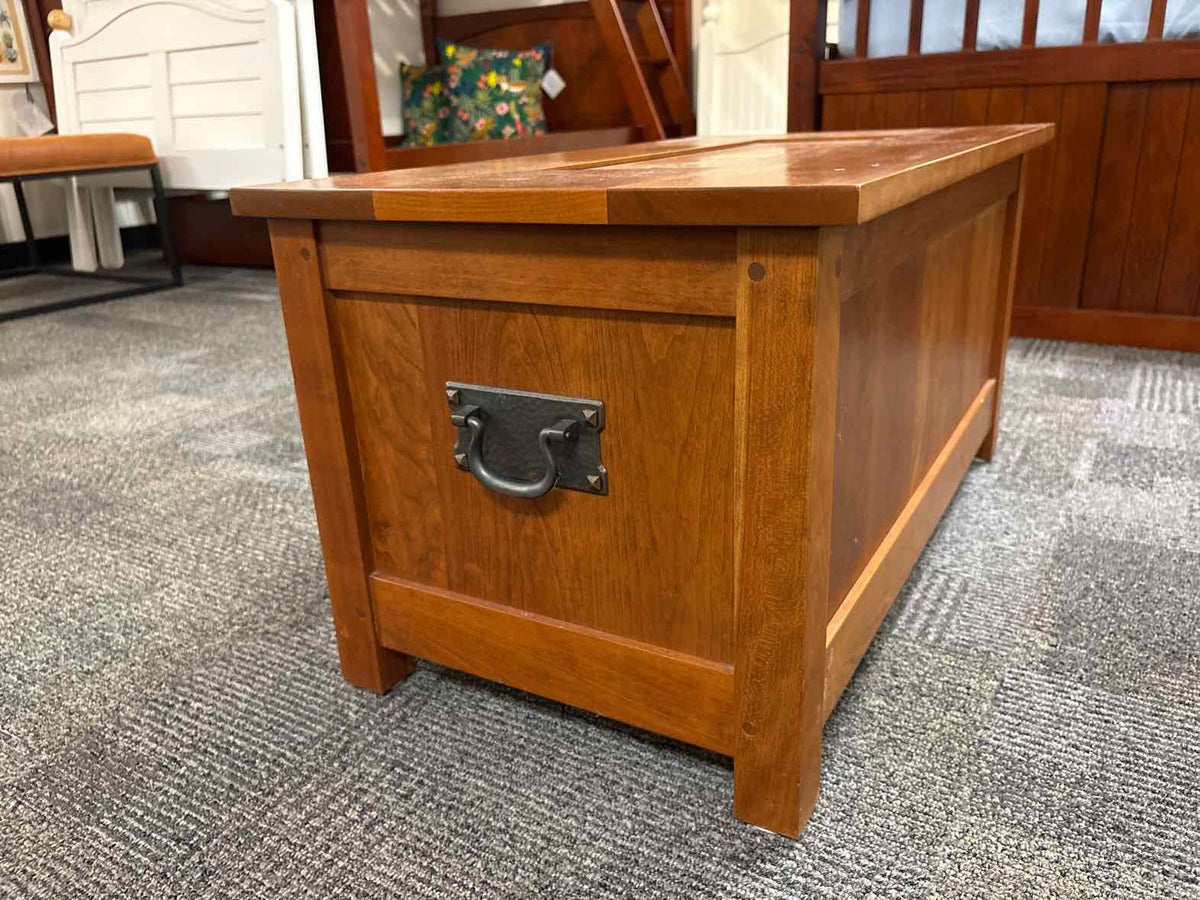 Stickley 'Gustav' Collector Chest