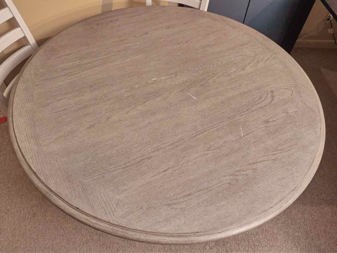 Round  Driftwood Top Finish Cream Finish Table &  4 Chair Set