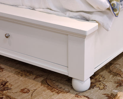 Aspen King 'Cambridge' White Sleigh Bed