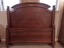 Queen Arch Bed in Cherry