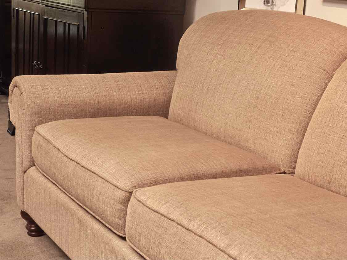 Bassett ' Golden Wheat' Cotton Silk Blend  Upholstered 2 Cushion  Sofa