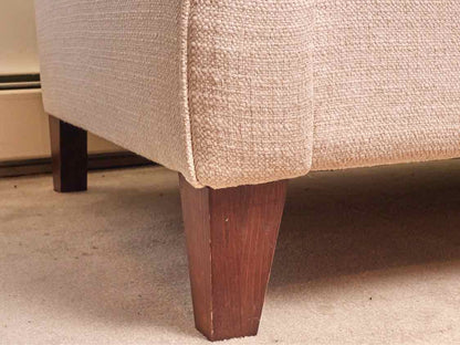 Bassett Ivory Upholstered 3 Cushion Slope Arm Sofa