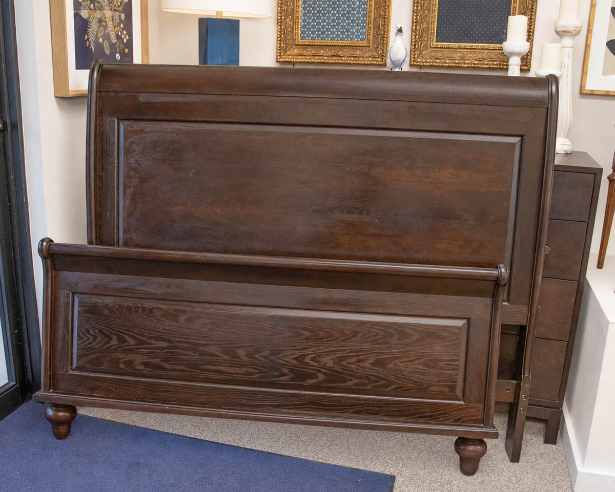 Kincaid Dark Walnut Queen Modifed Sleigh Bed