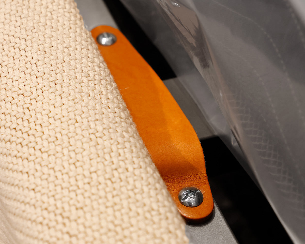 Bensen Everest Upholstered Queen Bed