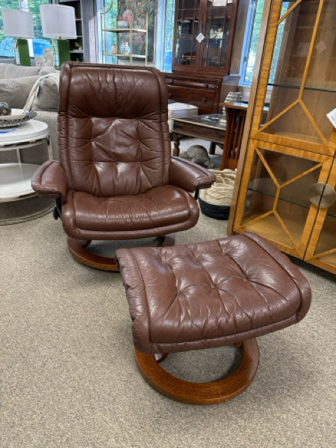 Scandinavian Style Brown Leather Reclining Chair with Ottoman