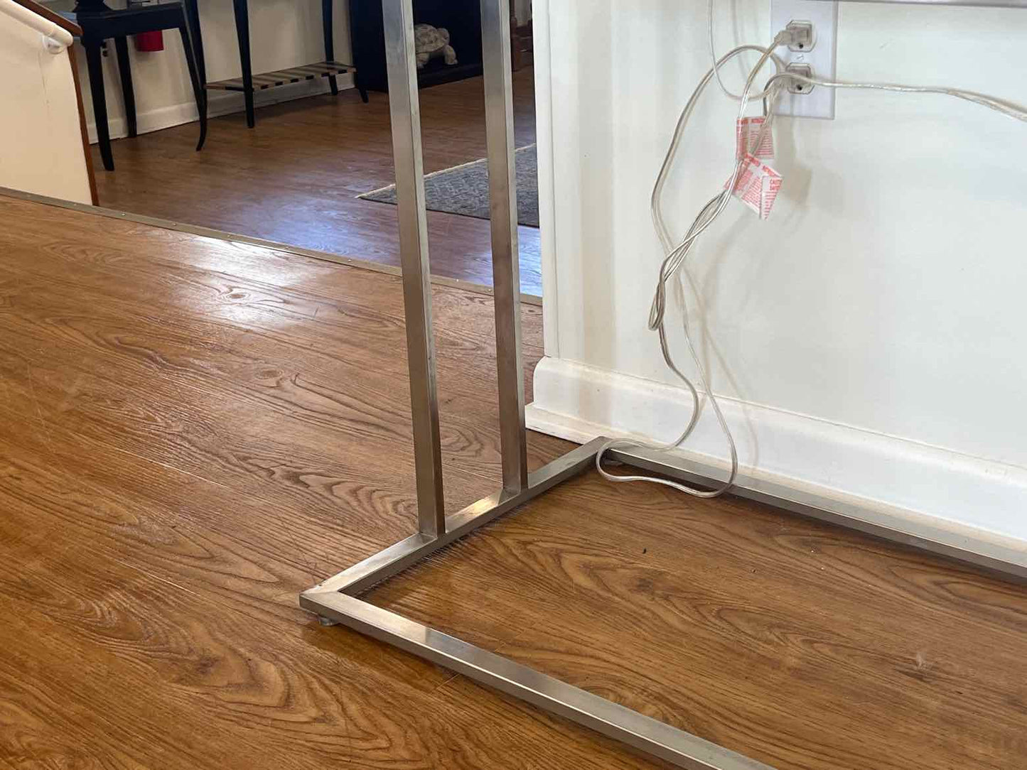 DCG Furniture 'Mirage' Console