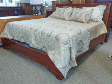 Stanley Cherry King Sleigh Bed