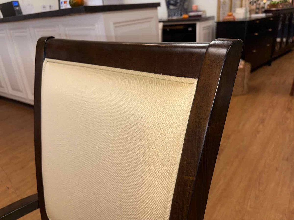 Home Meridian 'Quinton' Table w/ 6 'Quinton' Dining Chairs