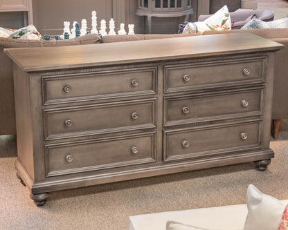Ethan Allen New Country Six Drawer Dresser