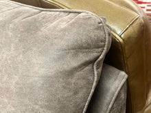 Flexsteel Queen Sleeper