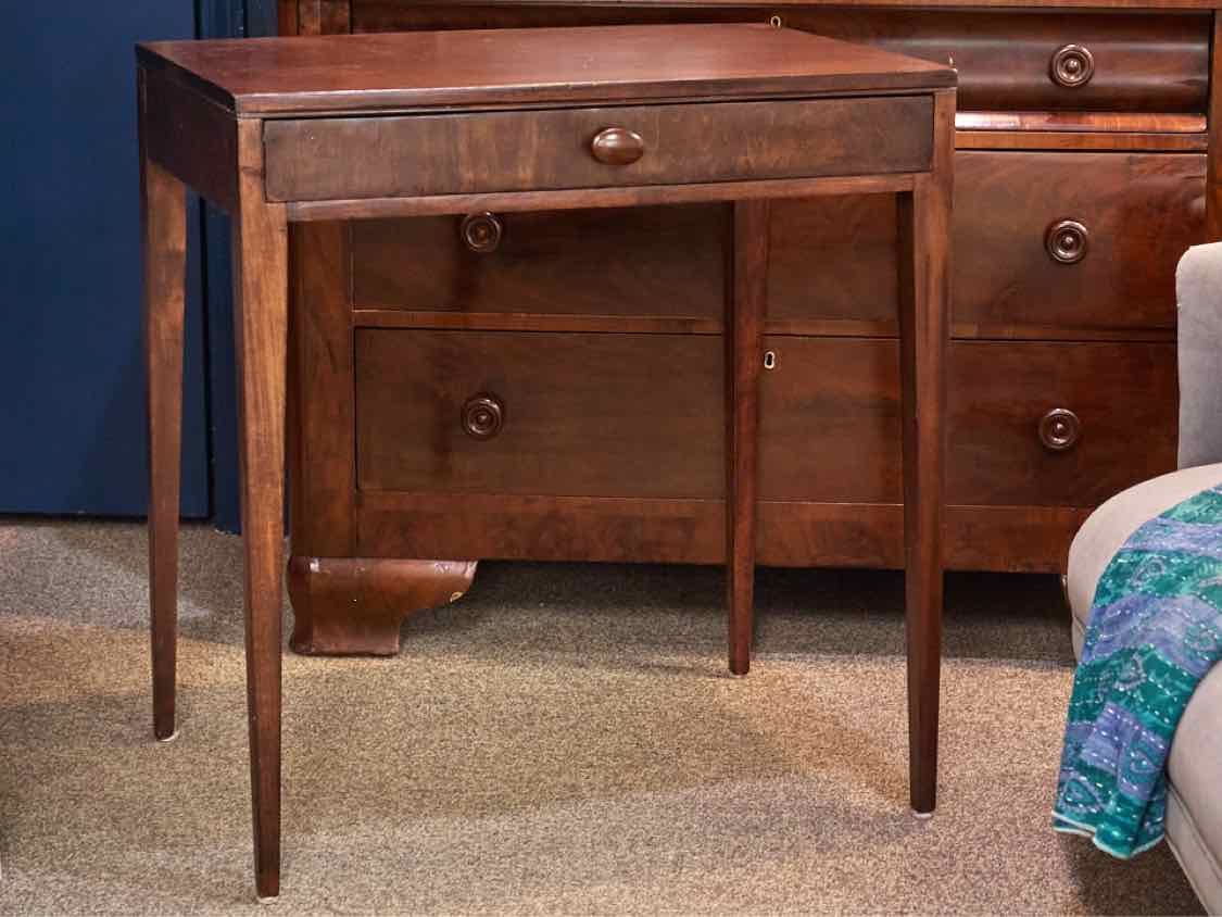 Irwin Furniture Petite Mahogany Student Desk