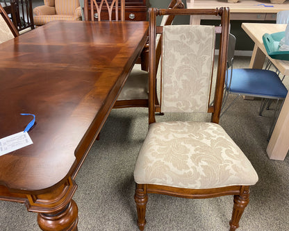 Cherry Finish Expanding Dining Table & Set of 6 Rollback Chairs