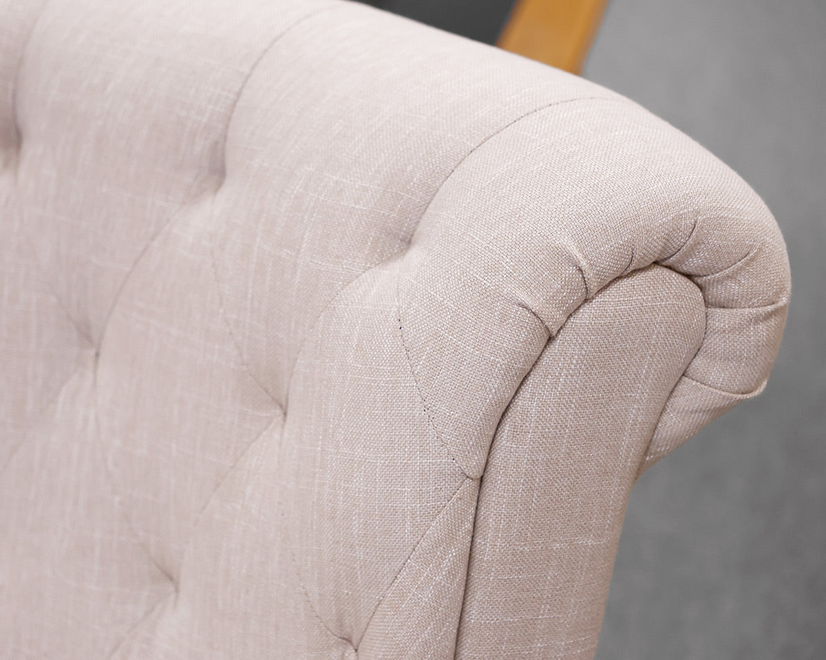 Tuffted Arm Chair