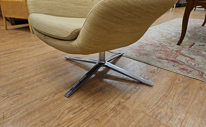 Steelcase "Bob" Lounge Chair in Gold